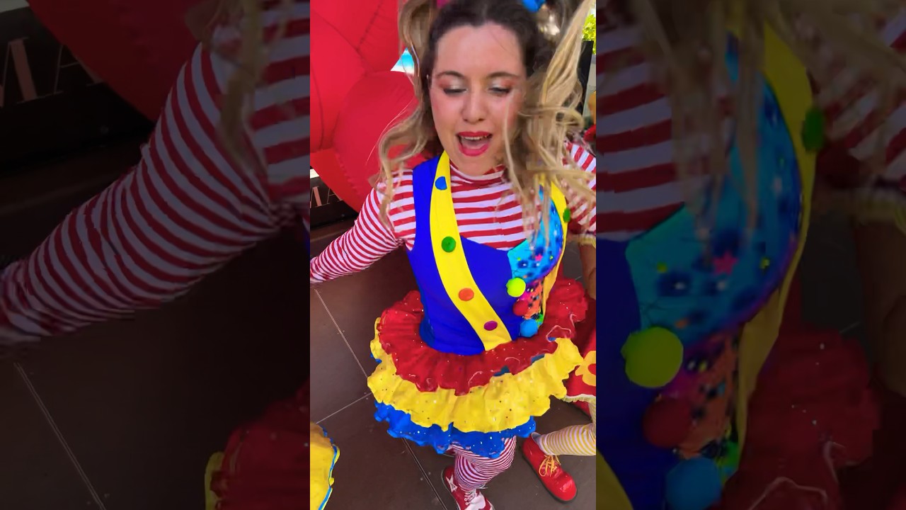 Animadores de fiestas infantiles #cantajuego #payasos #tenerife