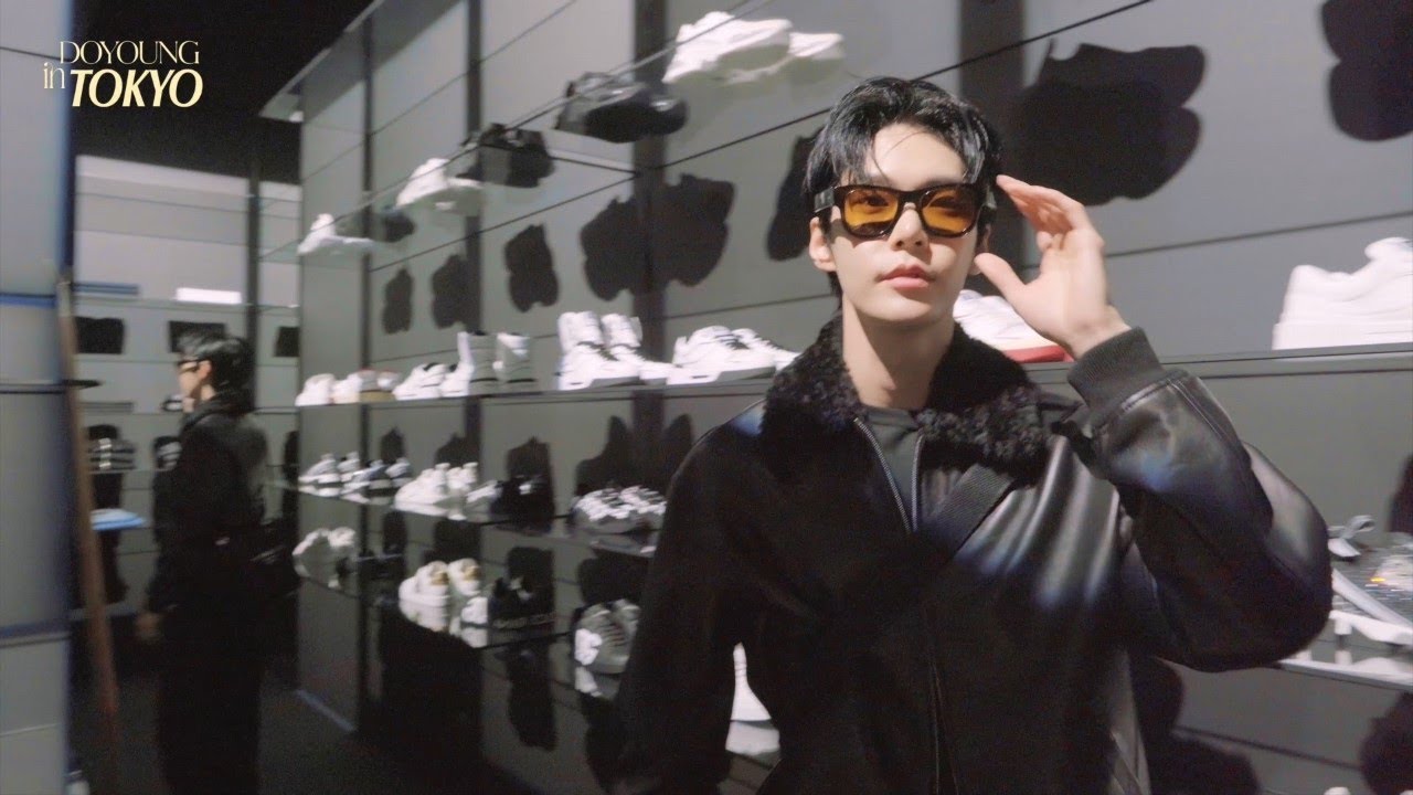 스스로에 취하는 느낌…✨🖤🤍 | DOYOUNG in Tokyo