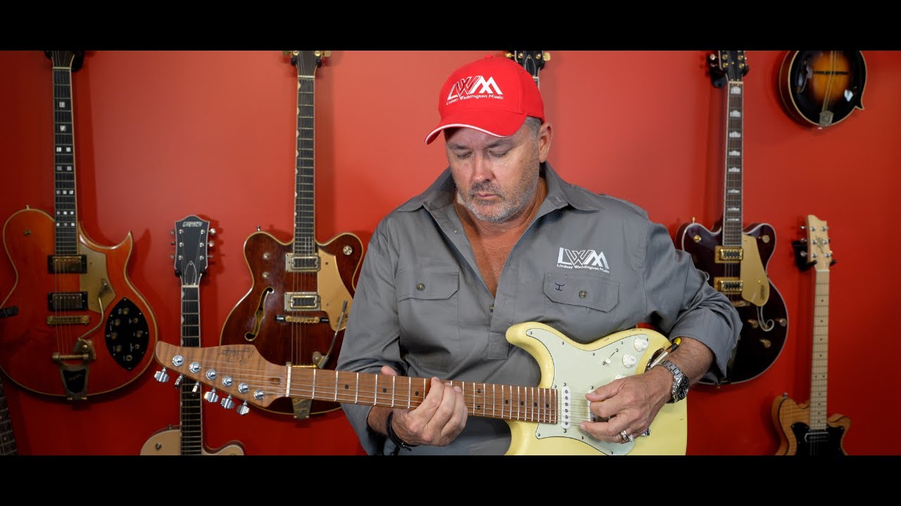 Lindsay Waddington, Brian Cadd - Moonlight On The Mulga (Studio Video)