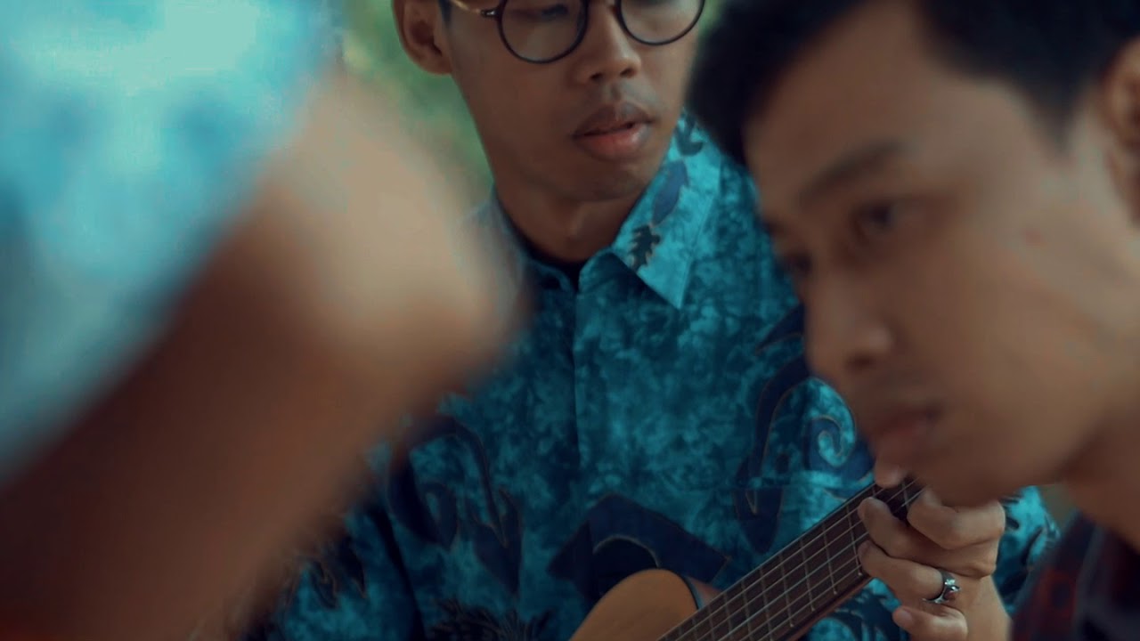 Arsadiwirya - Hoppípolla (Sigur Ros Cover)