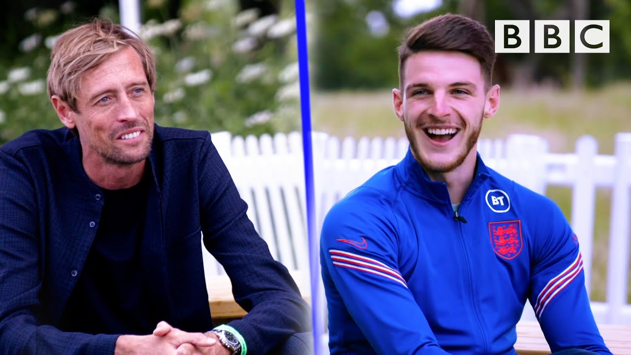 Peter Crouch and Declan Rice in a darts showdown 🎯  Euro 2020 ⚽️ BBC