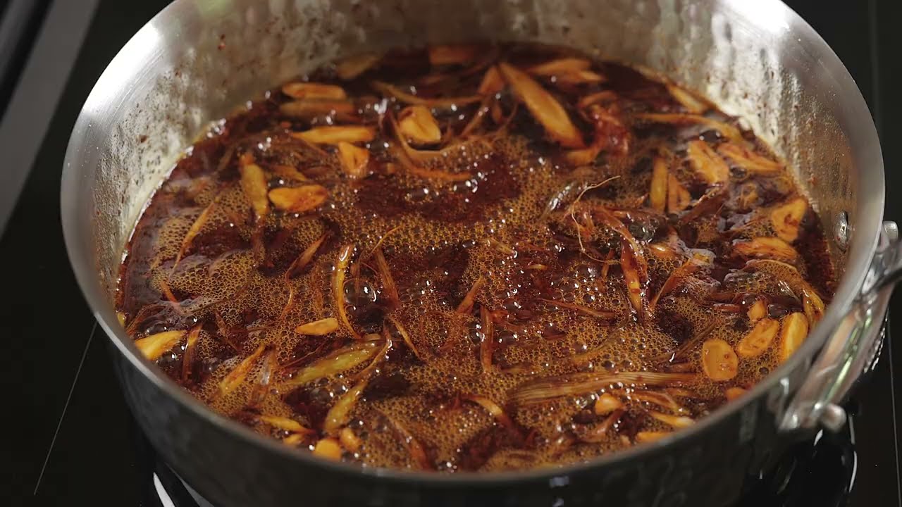 4년만에 만들어 보는 인기메뉴 순두부찌개 입니다. 바지락살비빔밥