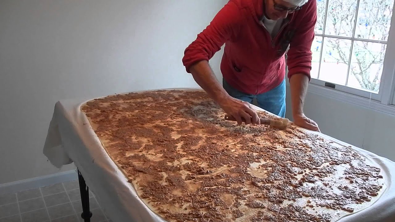 Potica Making