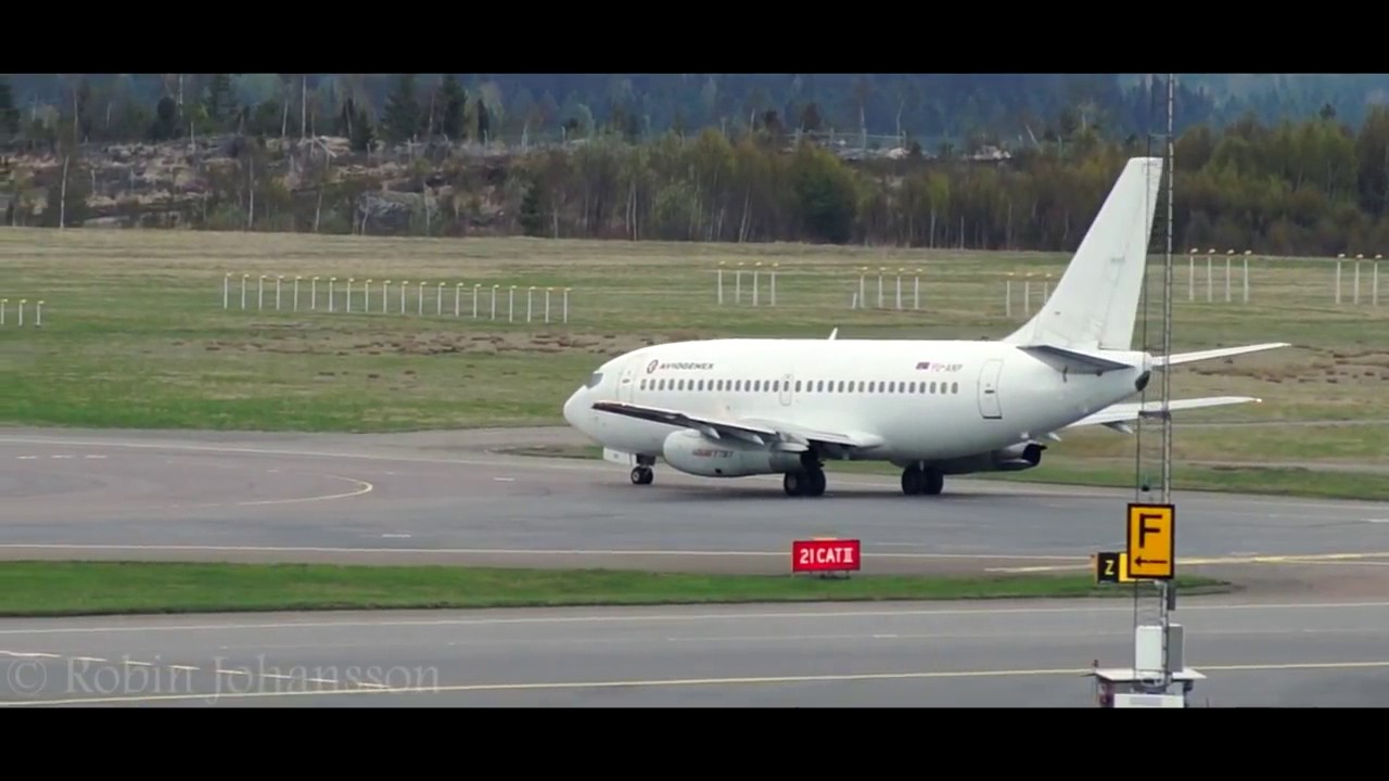 Aviogenex Boeing 737 2K3 @ GOT   The last B737 200 in Europe