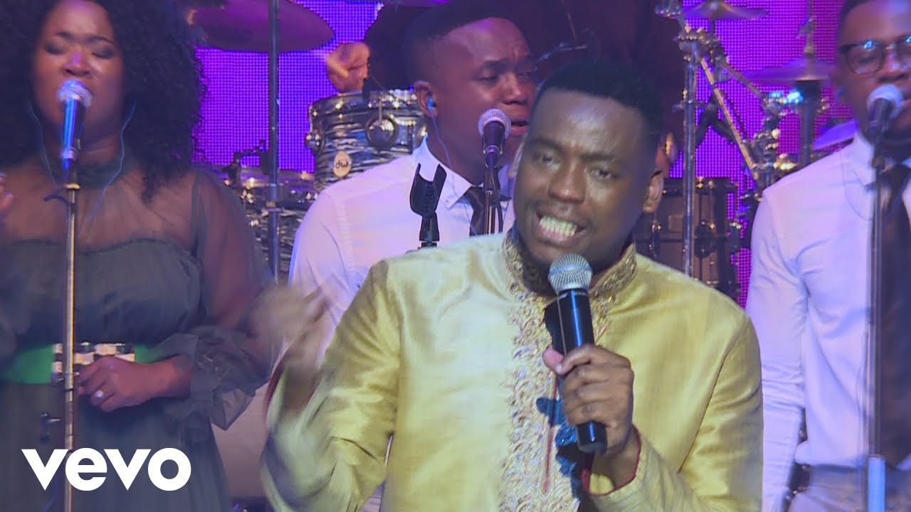 SbuNoah - Ukhona La (Live At The Durban Playhouse, 2019) (Live)