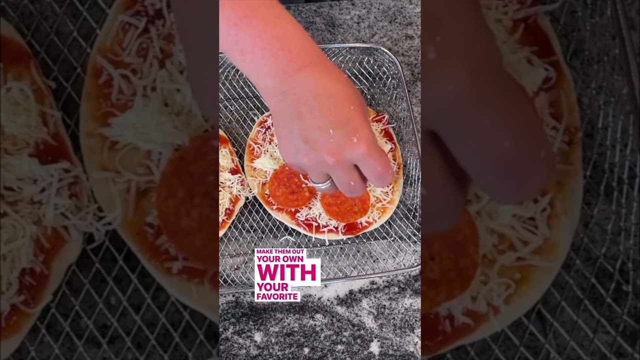 Air Fryer Tortilla Pizzas &ndash; Ready in 4 Minutes! 🍕