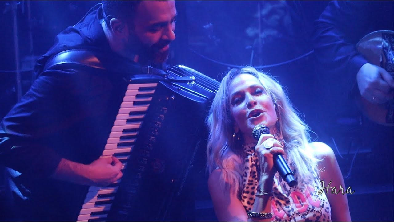Μ' ένα όνειρο τρελό - Anna Vissi | Hotel Ermou 5/2/22