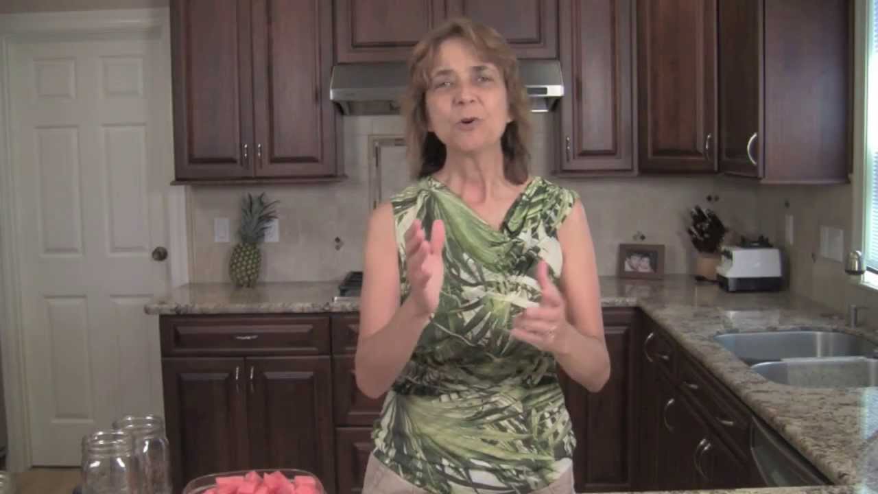 Tired Of Drinking Plain Water? Make Healthy Flavored Water With Fruit And Herbs. It's Easy.