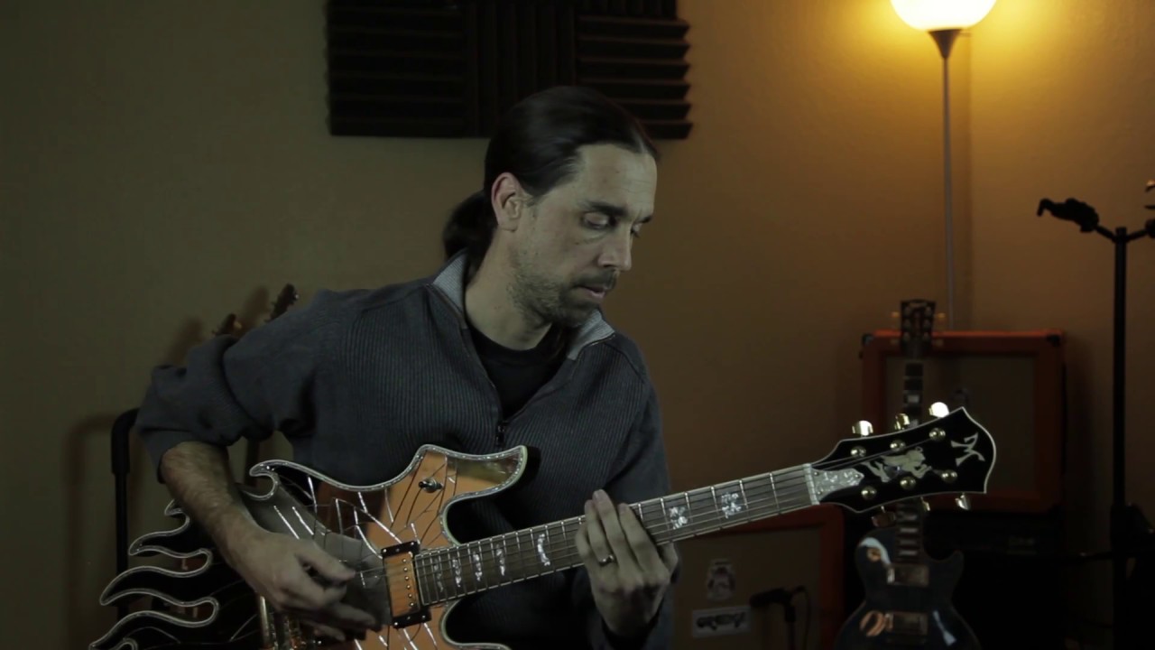 Minarik Inferno Mirrorball Electric Guitar Demo and Review #106