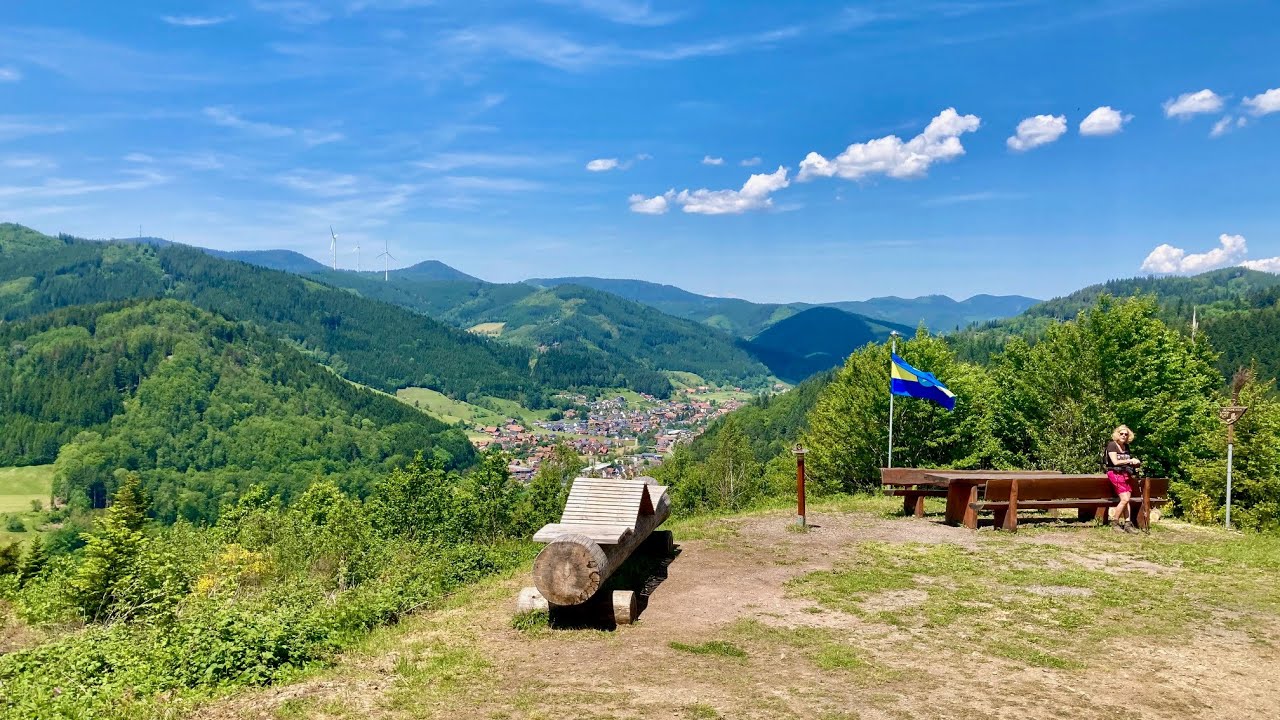 Wolfacher Schlossblick Schwarzwald Genie&szlig;erpfad 🎒
