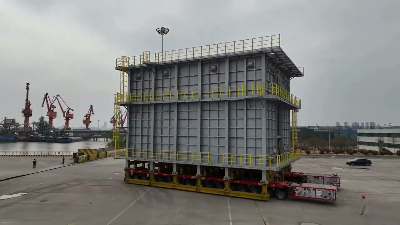 Transporte de Equipos Qu&iacute;micos de 370 Toneladas en el R&iacute;o Yangts&eacute; &ndash; &iexcl;Un Proyecto Colosal!