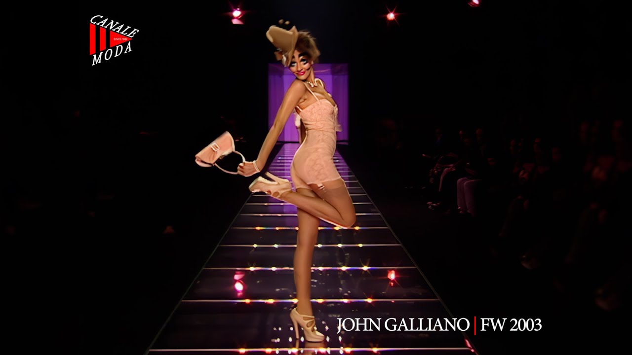 JOHN GALLIANO Fall Winter 2003 Paris 4K - Canale Moda