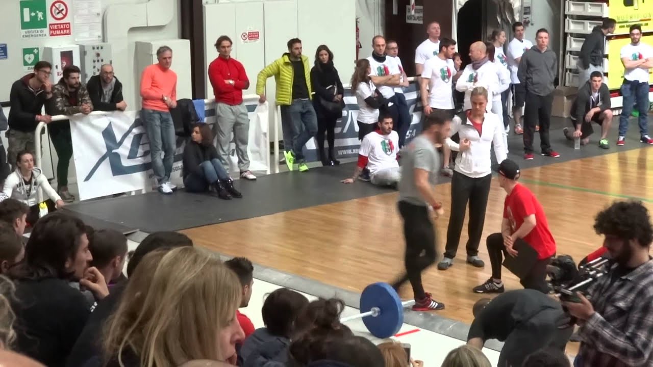 Italian Throwdown WOD 3 500 mt row then 30 P.Snatch 60kg