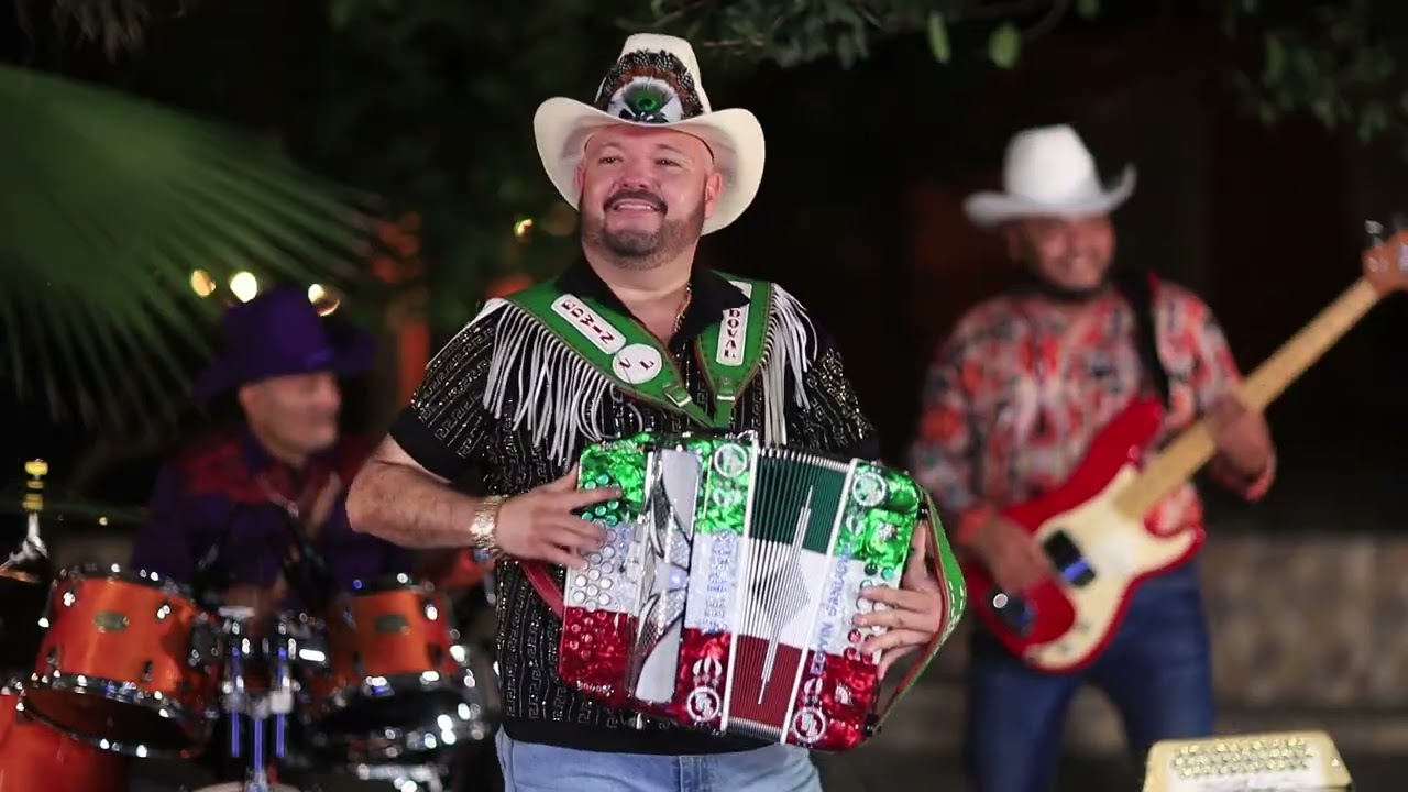 Los Viejones de Linares de Edwin Sandoval - El Relojito 