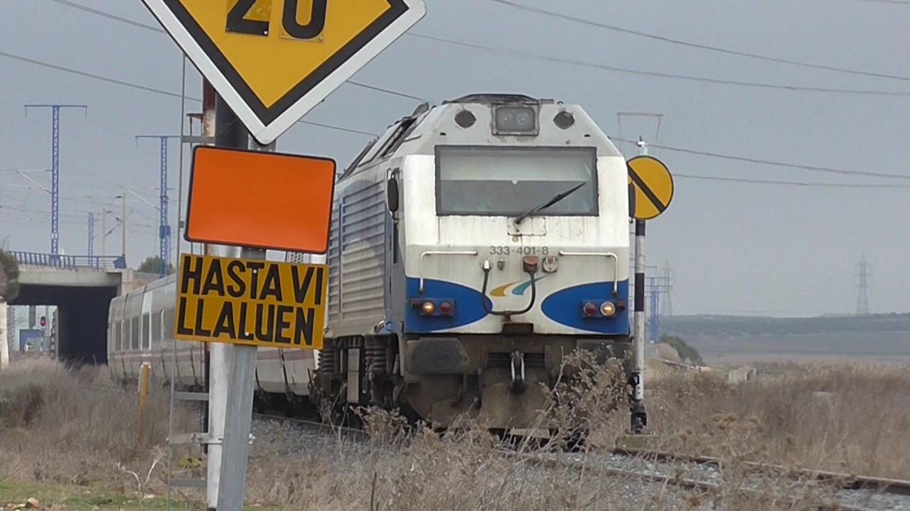 Renfe Viajeros - Rama de Talgo 5C2 en el Ferrocarril directo Madrid - Ciudad Real - Badajoz