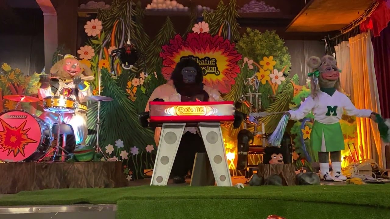 Dook's Magical Medley (Alt Angle) - The Rock-afire Explosion at Billy Bob's Wonderland