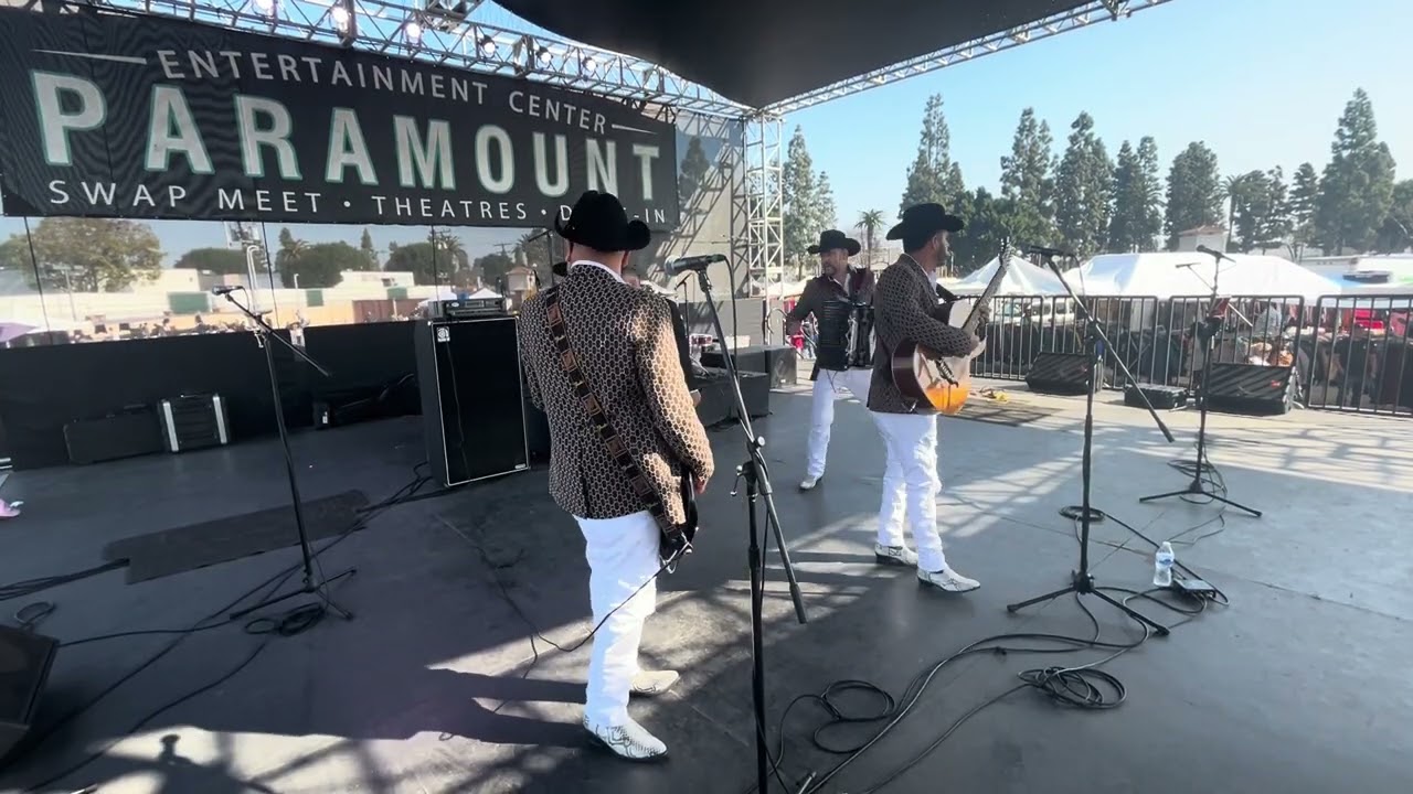 Alta imagen Grupo norteño y￼homenaje a los topos aztecas rescatistas🇲🇽🌎🎥🎬🎶@diario Del Pueblo