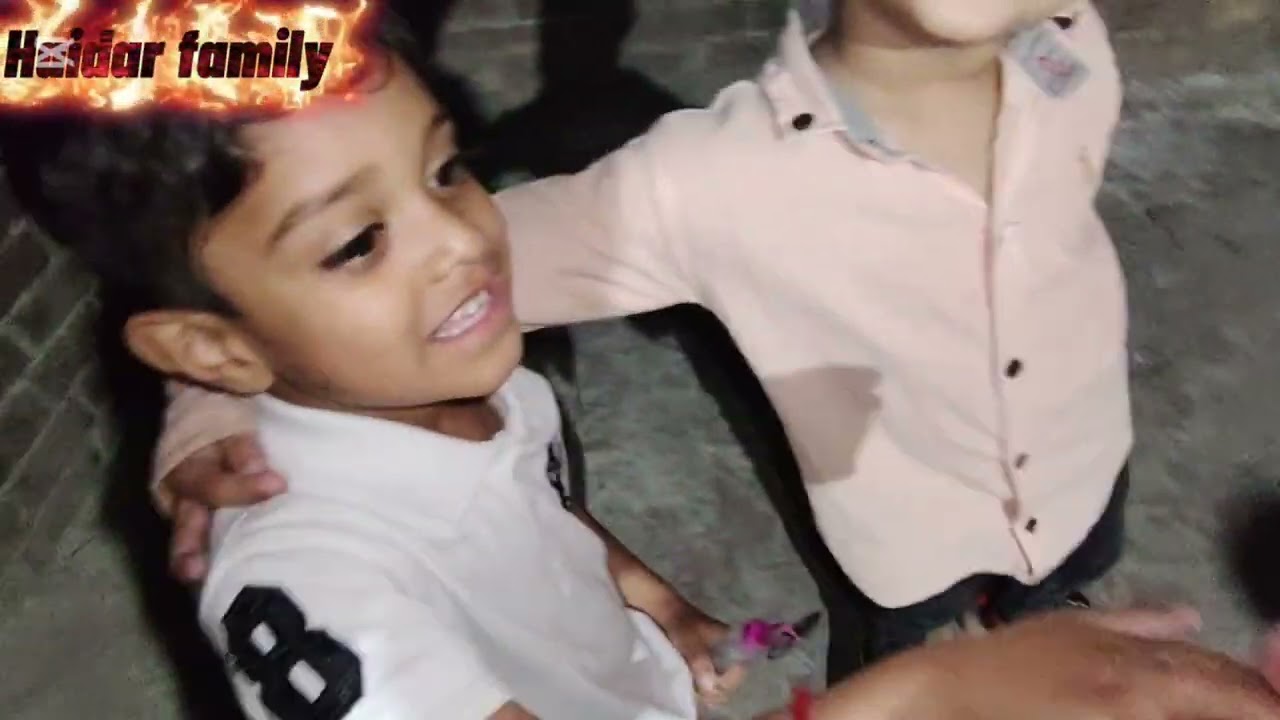 Pahly eftari saso maa ki tarf phr dosto k saht sahri