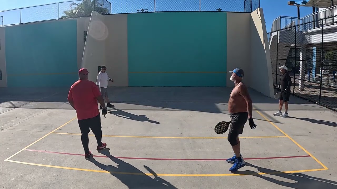 Frank M & Felix Z vs Jaime P & Mario C