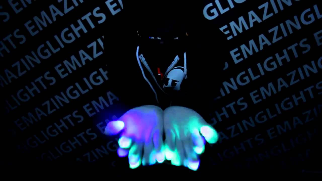 (Ayo?) Anti - Joker Gloveset Light Show [EmazingLights.com]