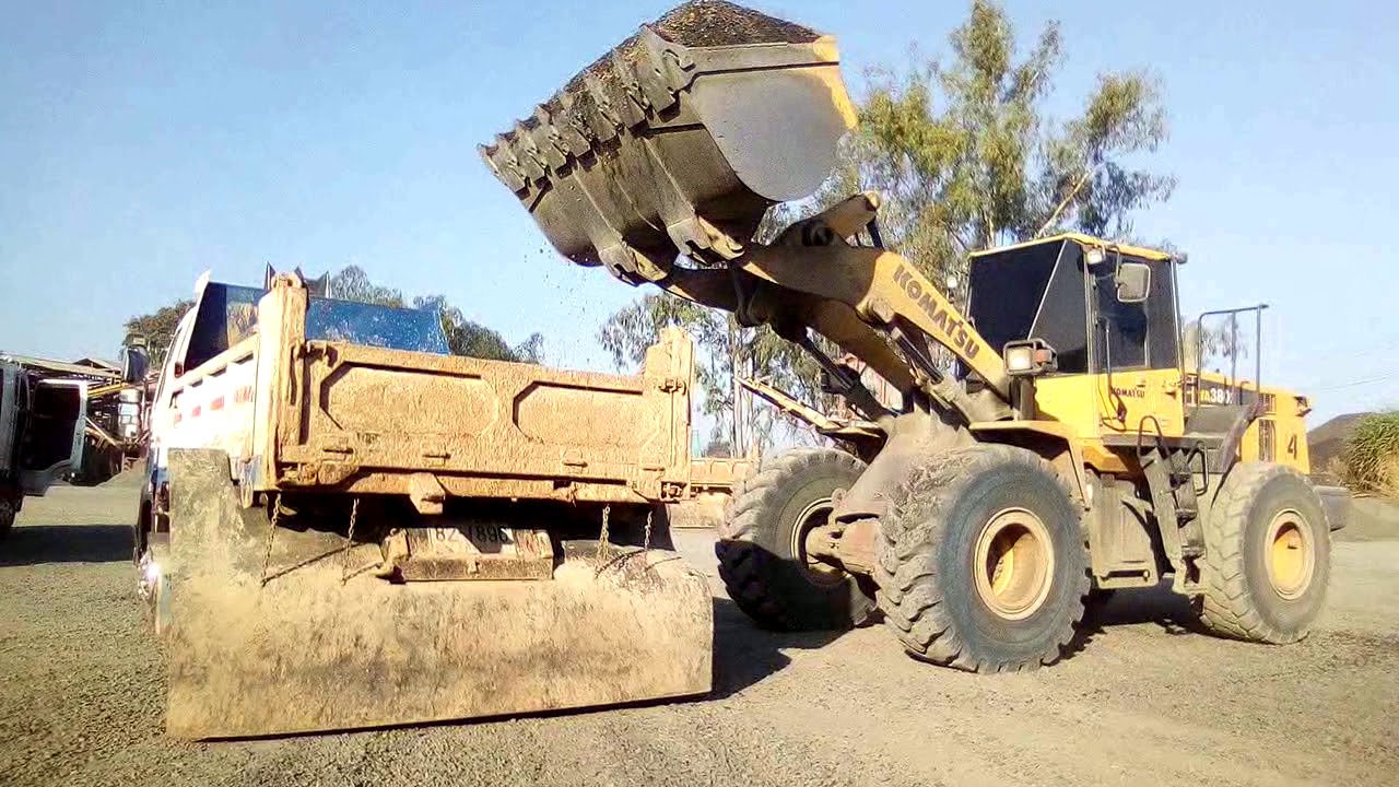 งานเข้าๆ วิ่งหินที่เขาอังคาร รถดั้มแต่ง รถบรรทุก รถพ่วง Dump Truck Excavator 2017
