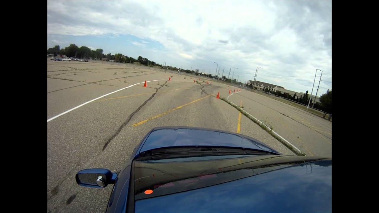 Detroit SCCA - 6/24/12 @ Pontiac Silverdome - Blue Jetta?