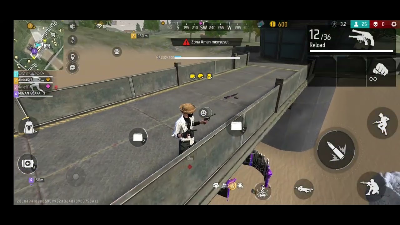 Aku bermain free fire