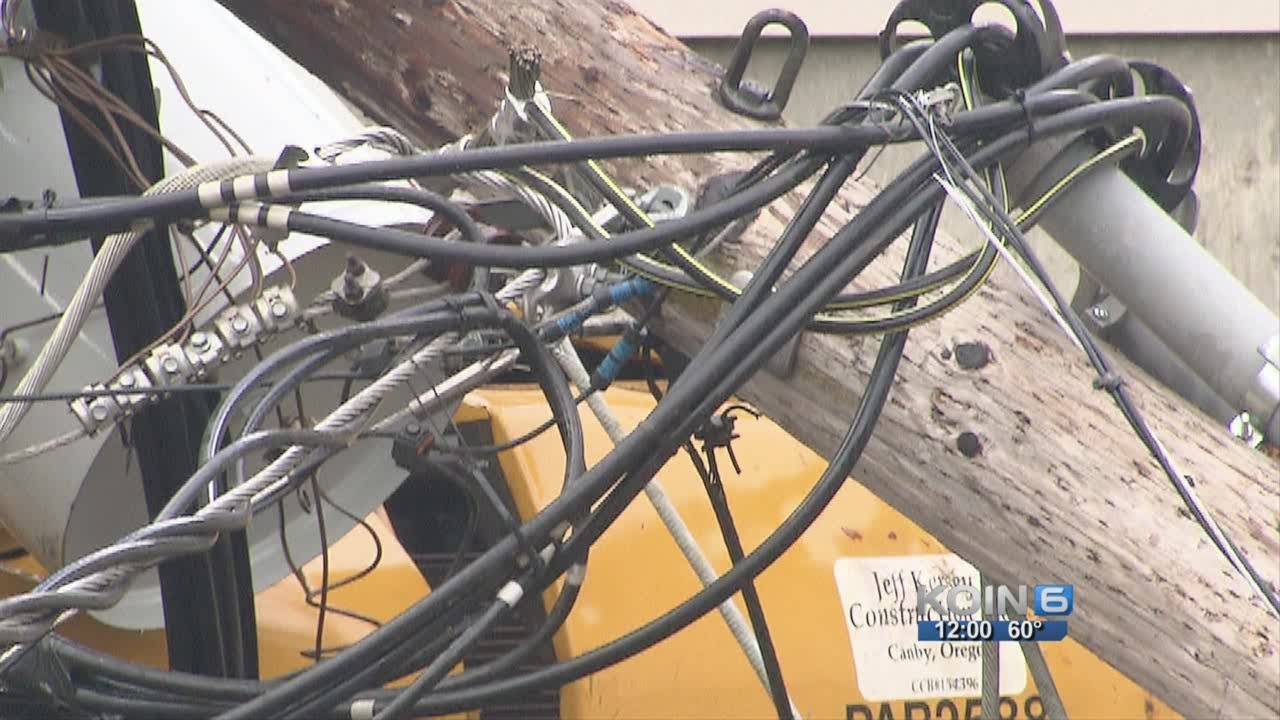 Live wires fall on excavators, trap 2 in Tigard