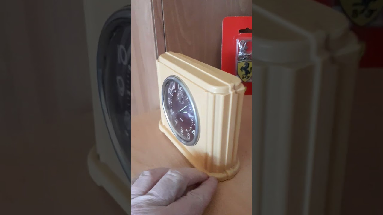 Ceasuri vechi care merg perfect şi &icirc;n zilele