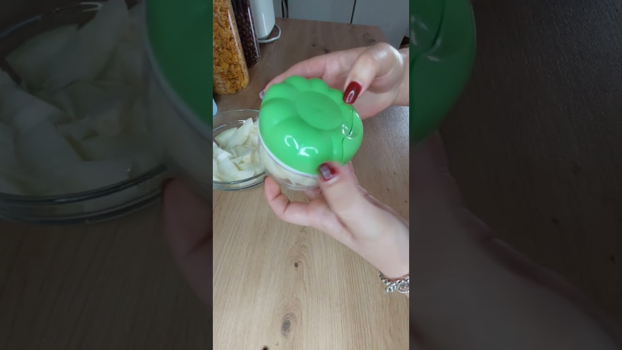 Seckanje luka bez suza😂