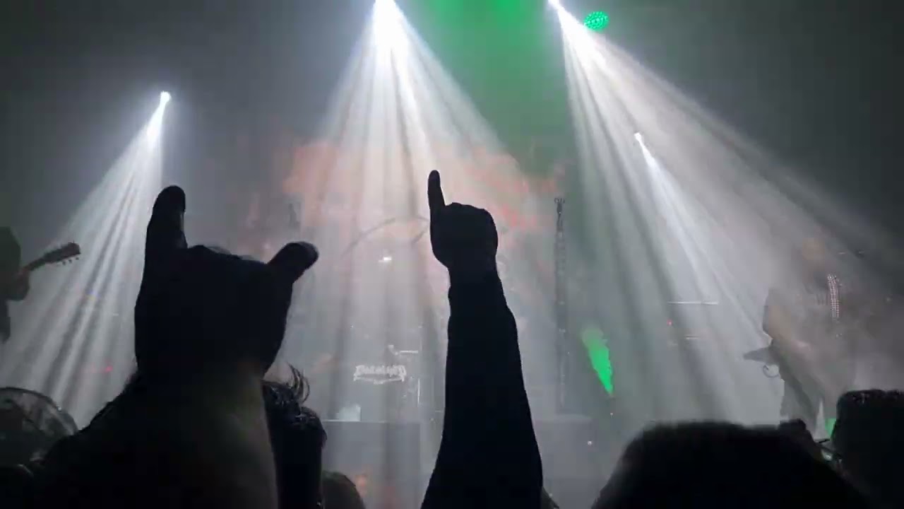 Pokolgép:  Maszk 2025.12.30. Budapest Barba Negra