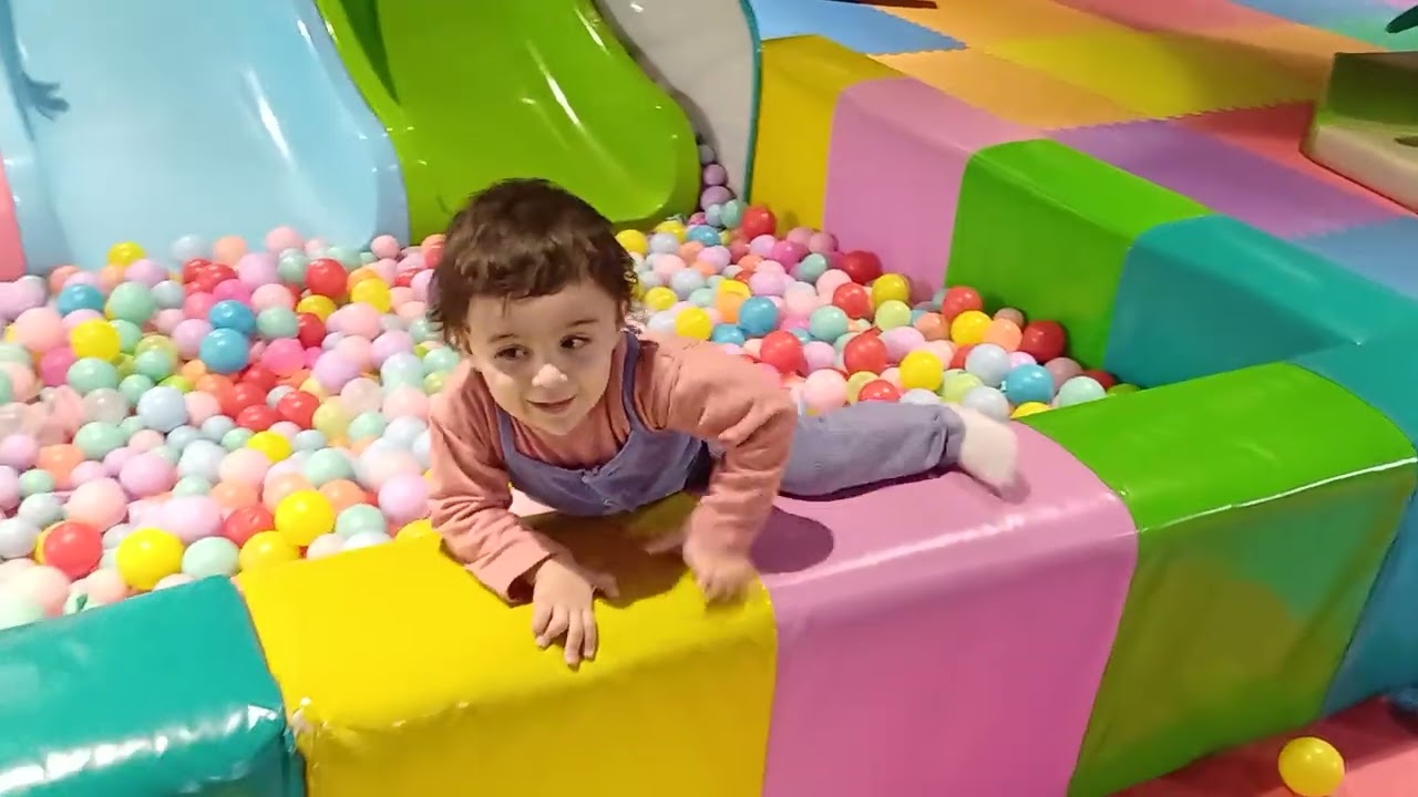 DEVASA BİR OYUN PARKINA GİTTİK 🛝🤸Somer hangisiyle oynayacağını şaşırdı😂🤣