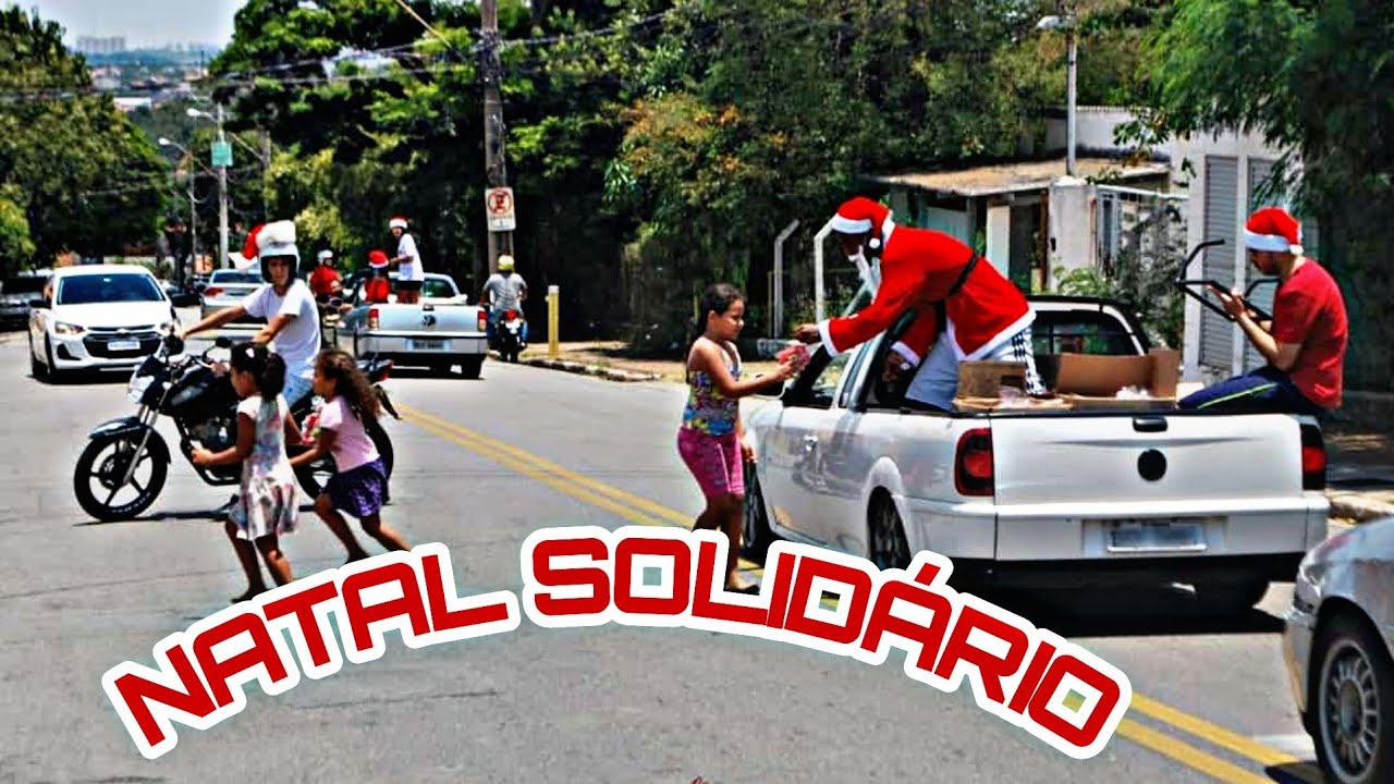 [CARREATA SOLIDARIA DE NATAL] PARAMOS A CIDADE BAIXOS DA FAVELA ENTREGA DE BALAS  E DOCES