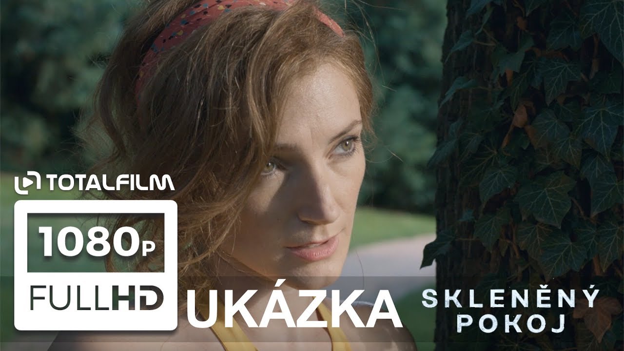 Skleněn&yacute; pokoj (2019) - uk&aacute;zka Claes Bang / Alexandra Borb&eacute;ly