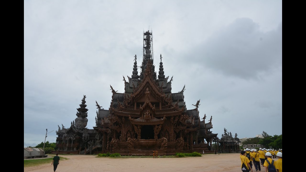 นักเรียนมัธยมศึกษาปีที่ 1 โรงเรียนปรีชานุศาสน์ ทัศนศึกษาปราสาทสัจธรรม
