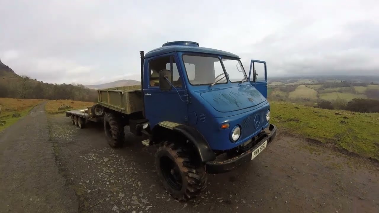 Unimog 404 with OM606 hard at work after a long break.