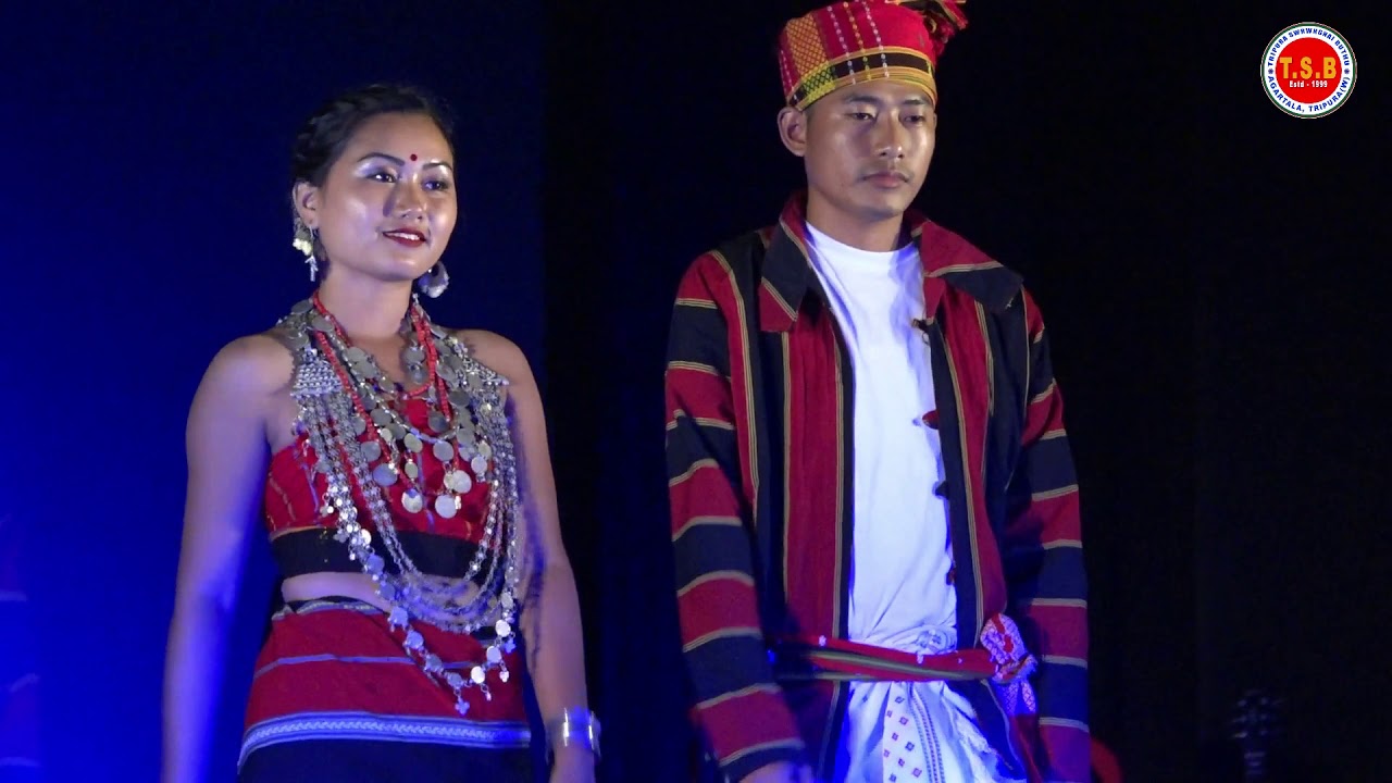 Traditional Costume Show of Tripura Tribe by TSB, Agartala. Tripura Fresher's Meet 2019