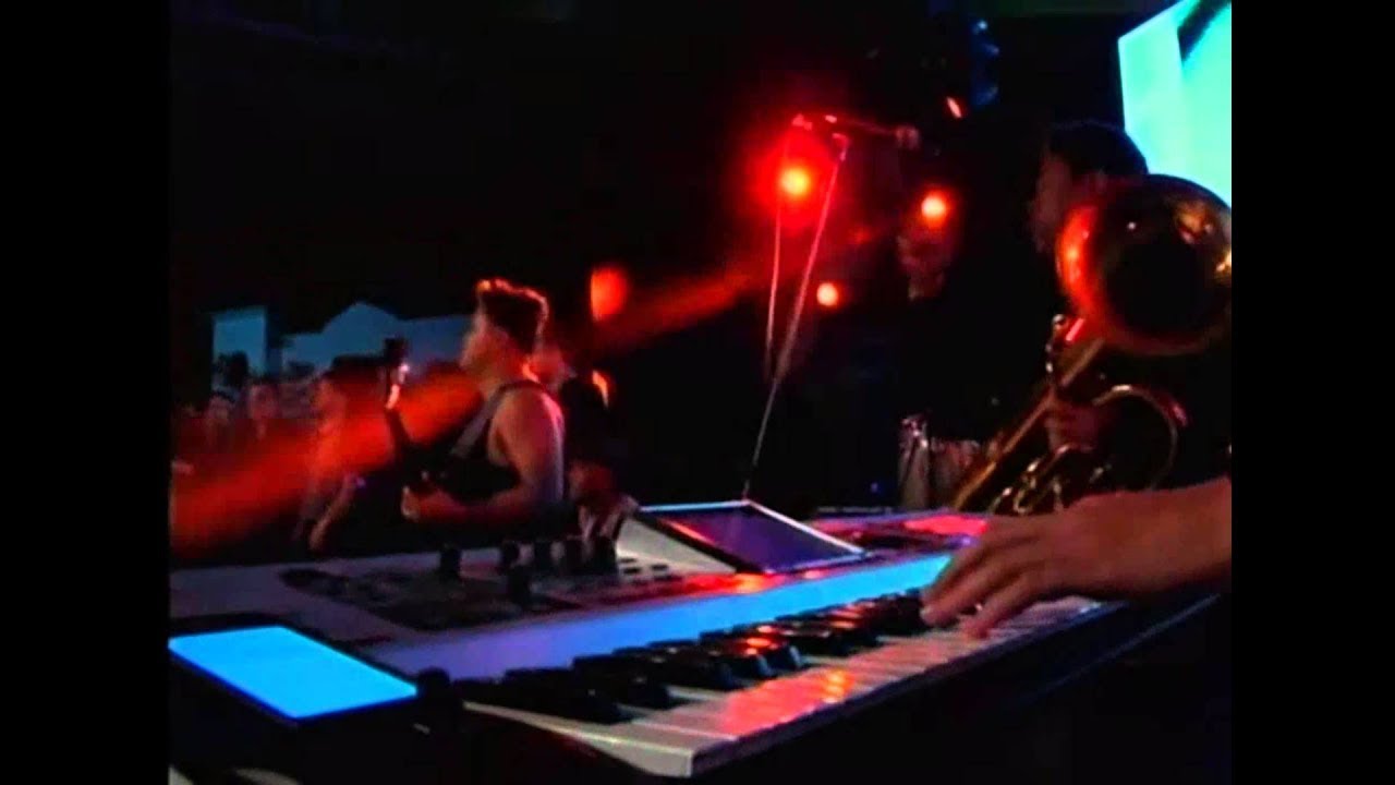 ME TIENE COLETO. Mono Zabaleta y Rolando Ochoa- Lanzamiento en vivo 