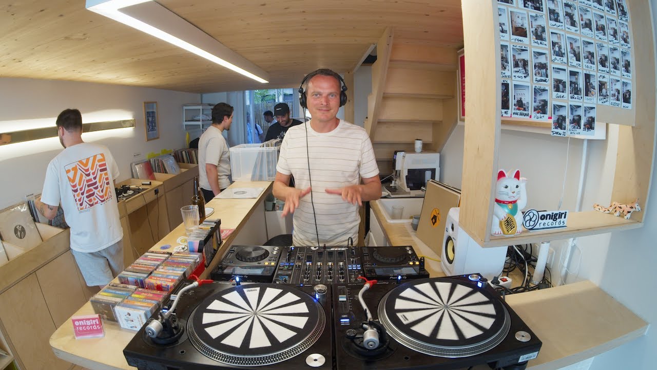 Happiness Therapy In Store #05 - Marius Acke at Onigiri Records