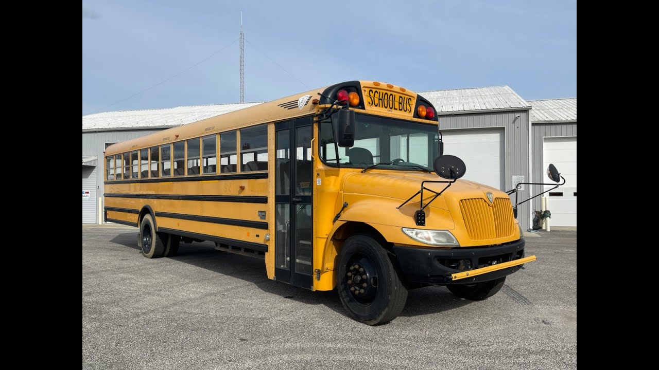 #9753 | 2009 International School Bus