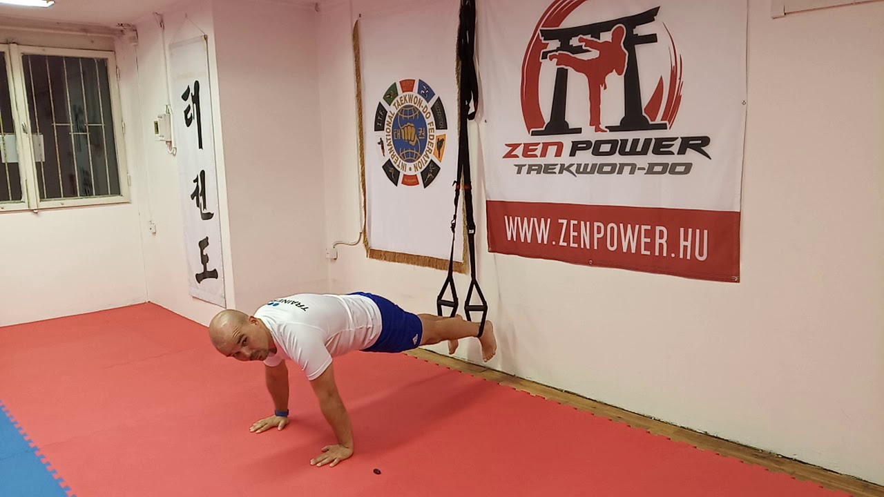 Csabi mester - Gyakorlattár - TRX crunch, térdbehúzás fekvőtámaszban