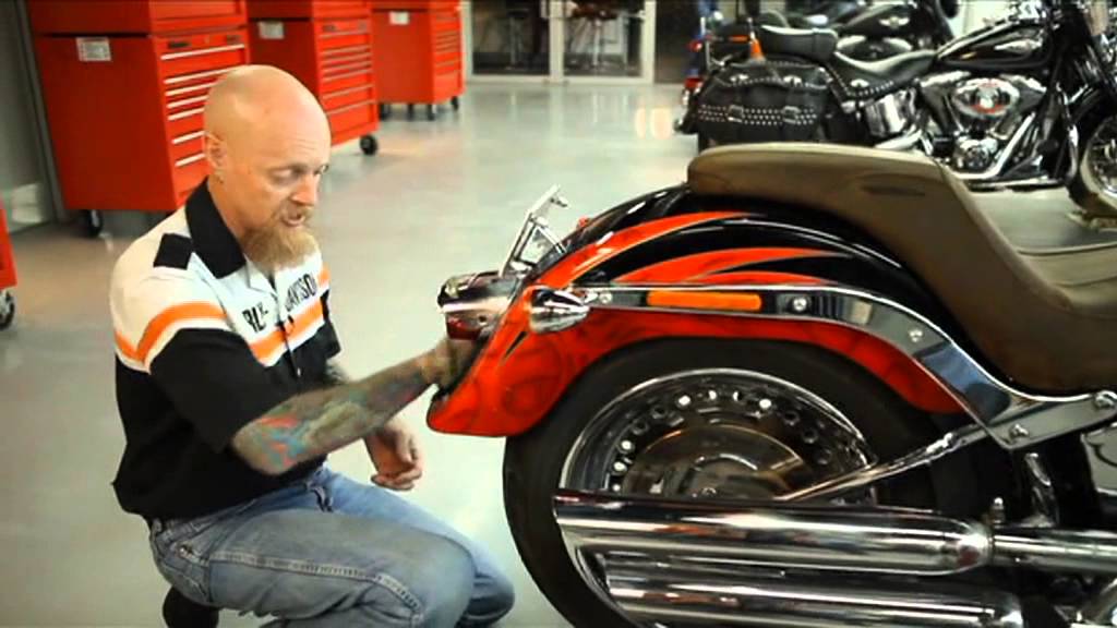 AMPS.co.nz - Harley-Davidson Surface Care Pt 2 of 6 Detailing