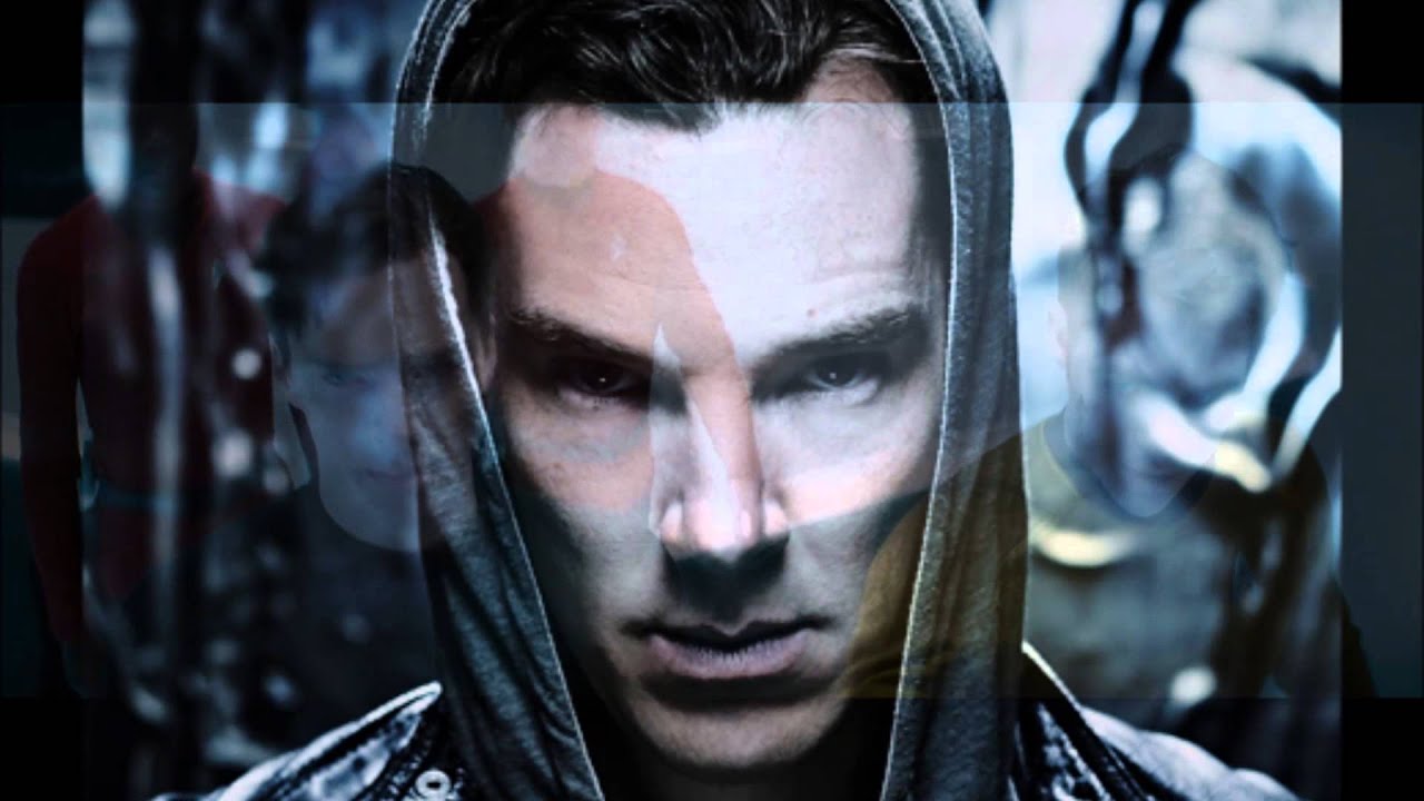 Benedict Cumberbatch as Khan   E T