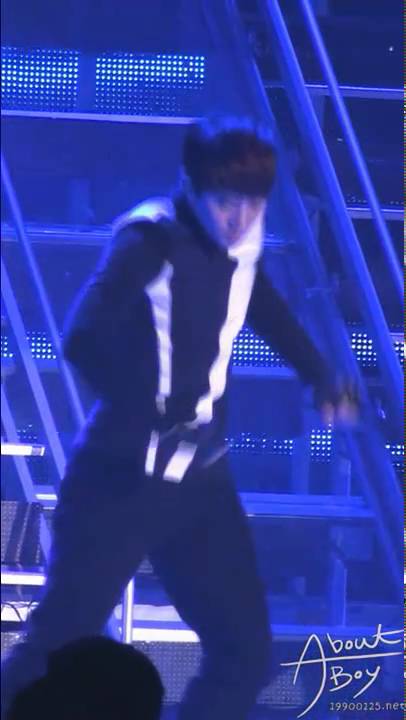 [FANCAM] 101215 Melon Music Awards - Without U (Junho focus)