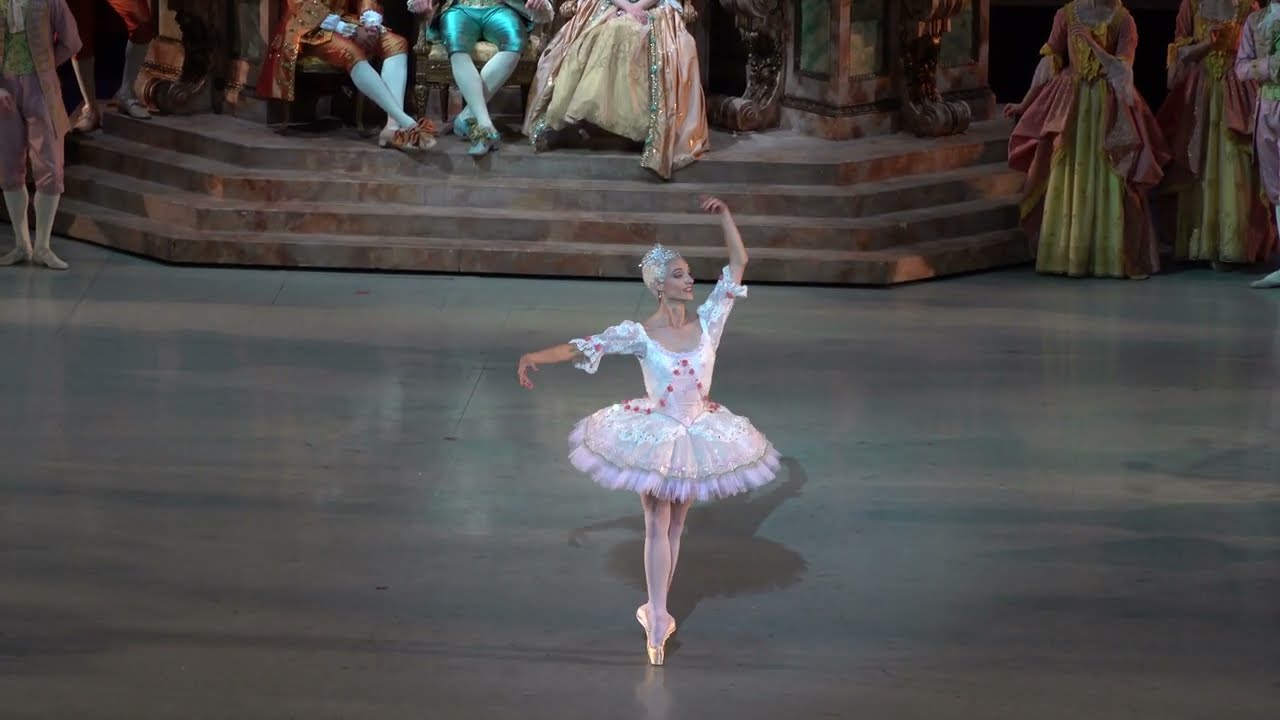 Dorothée Gilbert as Aurora in 