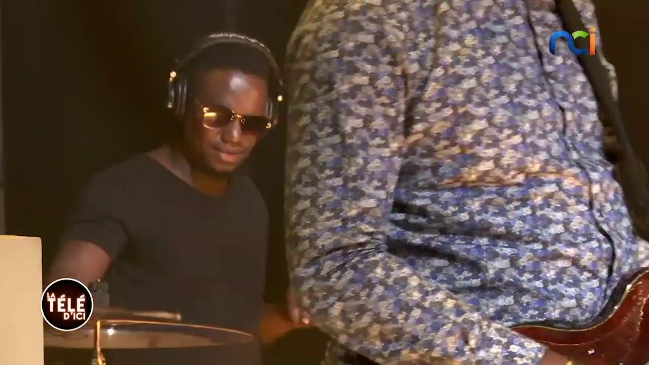 Isaacs Ladrumharmonik (Batteur) sur la scène de La Télé d'Ici