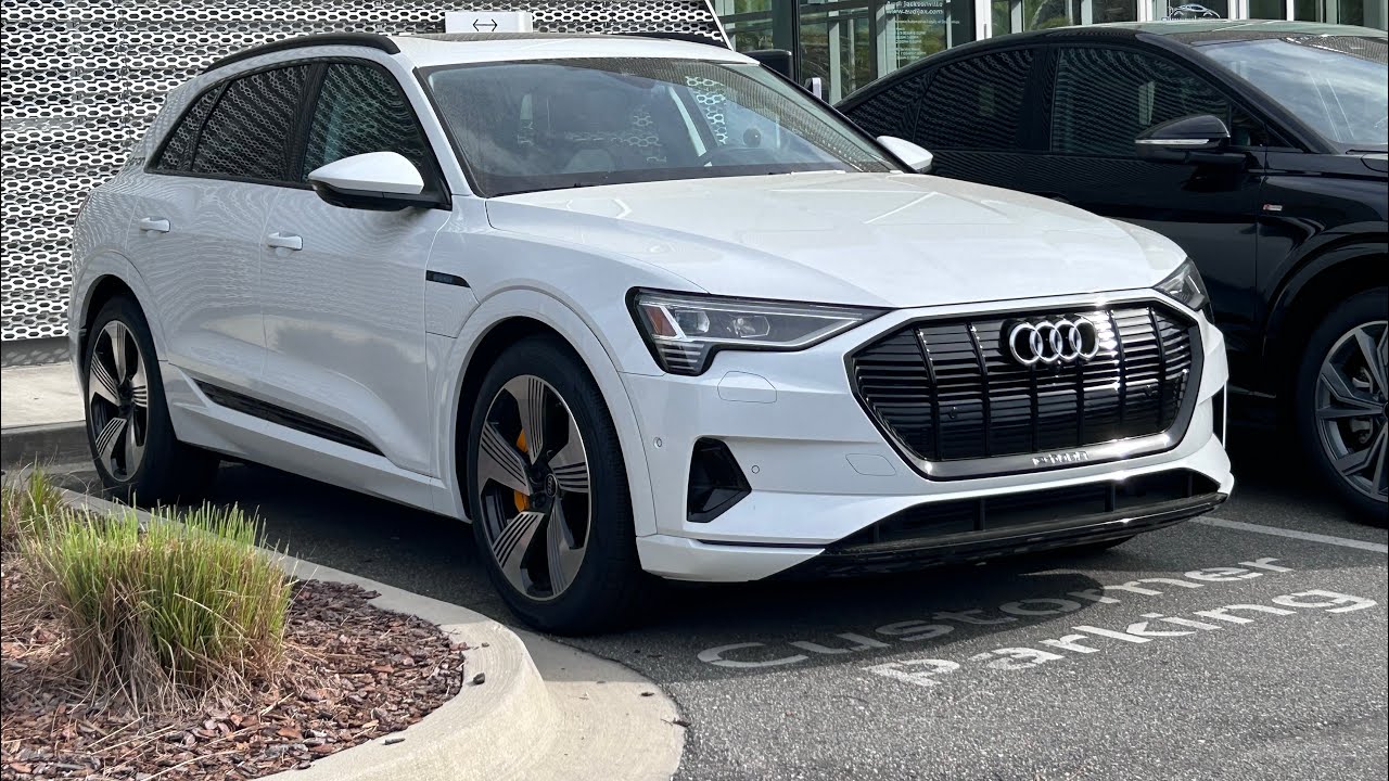1st e-tron Road Trip