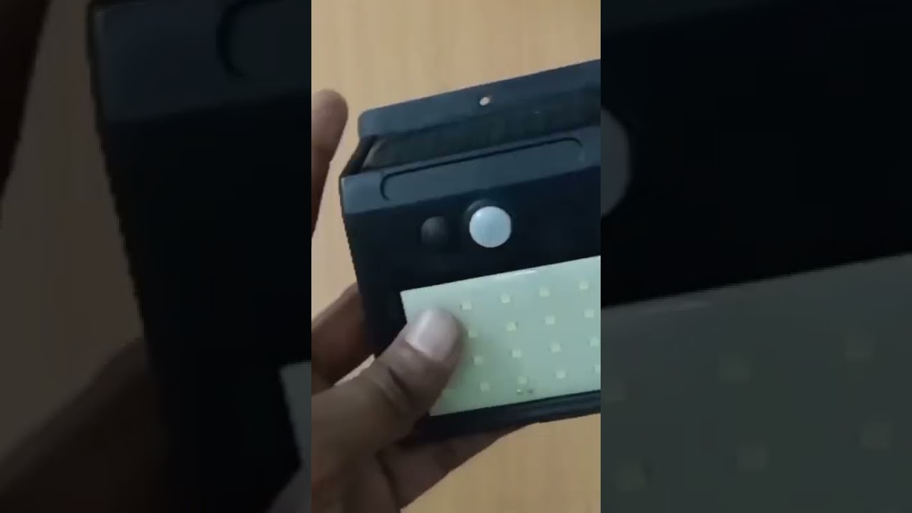 Solar Motion Sensor Light Unboxing 