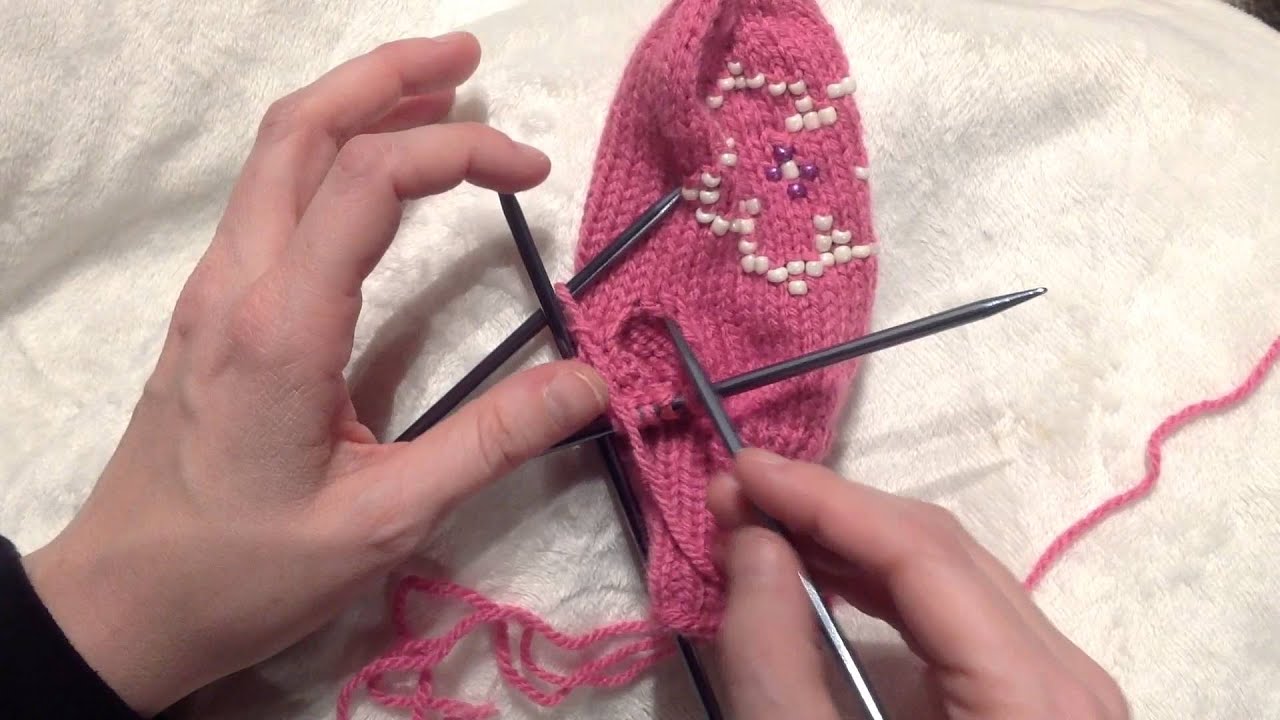 Knitting the Mitten Thumb