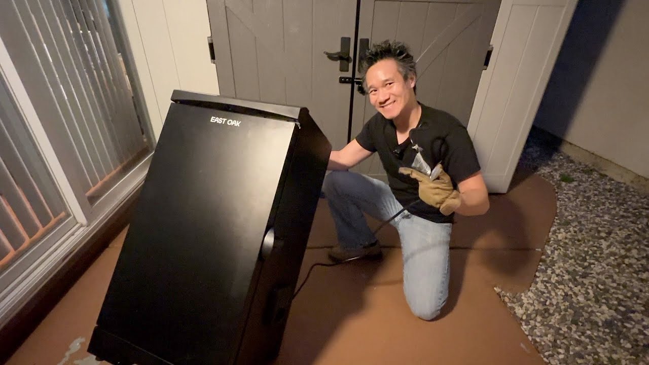 UNBOXING: EAST OAK 30 inch Electric Smoker +Wood Chip Loader!